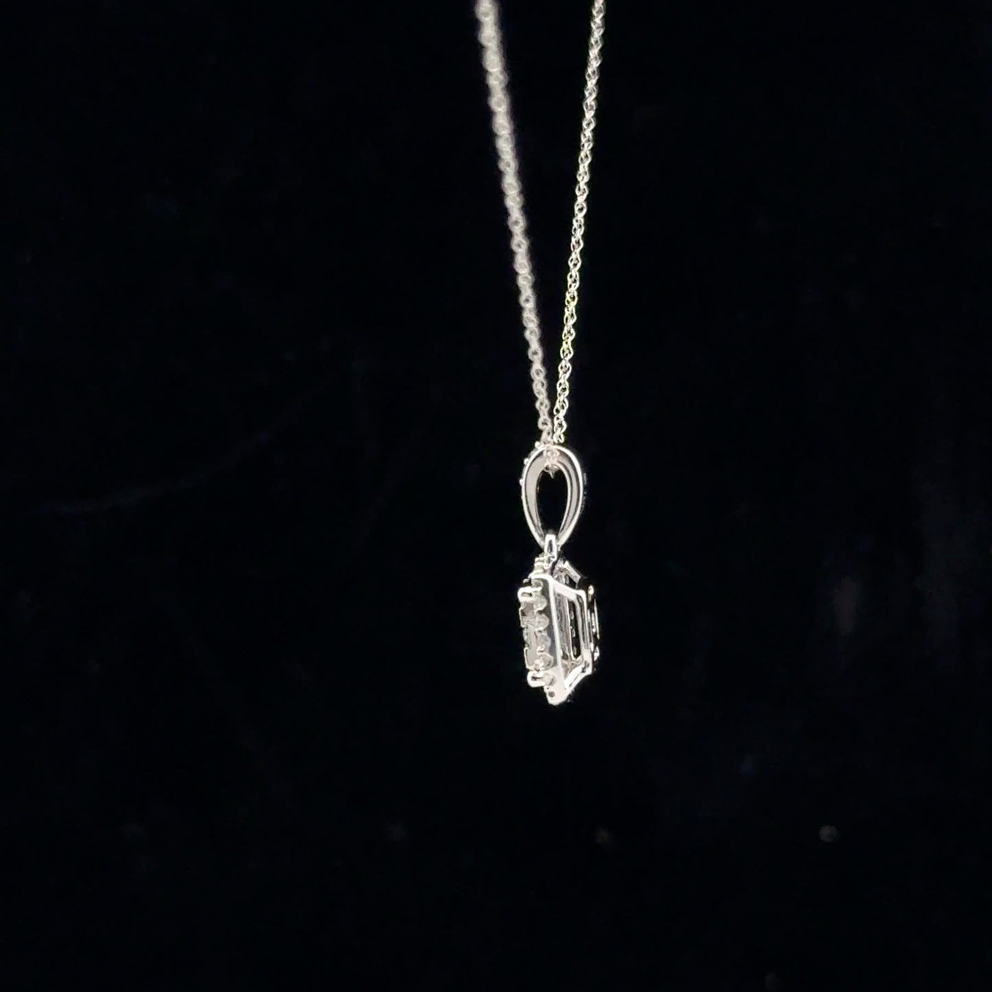 0.25ctw G/SI2 Square Miracle Halo - 10KW - Natural Diamond - 53161
