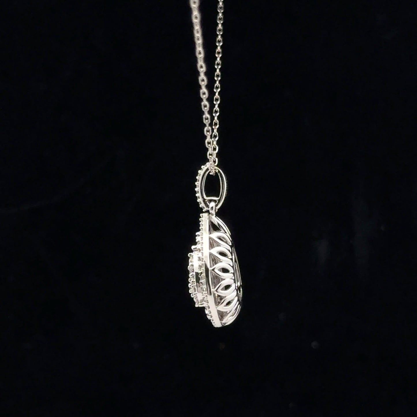 0.50ctw G/SI1 Pear Halo - 10KW - Natural Diamond - 53167