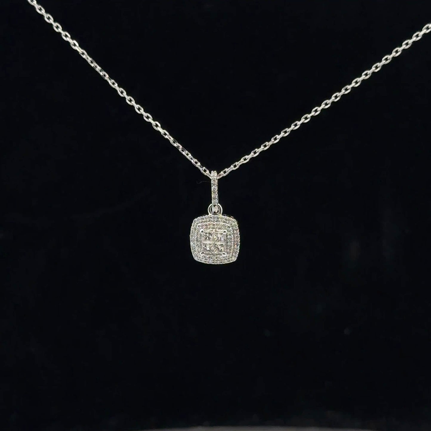 0.25ctw G/SI1 Square Halo - 10KW - Natural Diamond - 53169