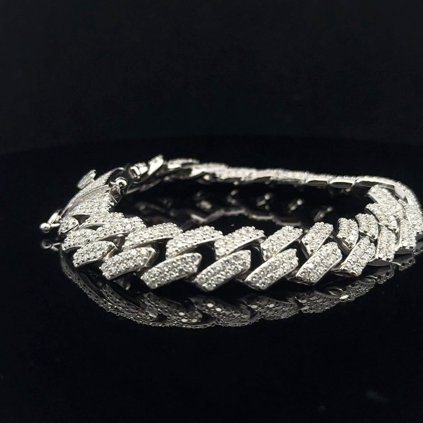 Square Cuban Bracelet 7.76ctw 12mm 8" - 925S - Moissanite - 53202