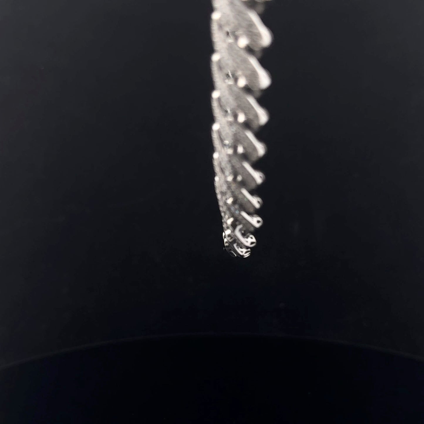 Cuban Chain Necklace 9.68ctw 11mm 20" - 925S - Moissanite - 53208