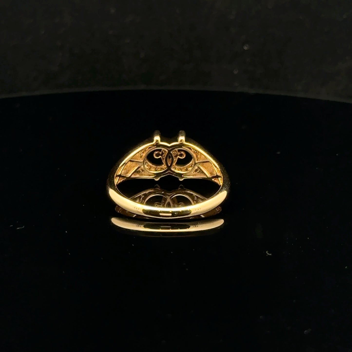 Natural Diamond - 14KY - Khaan Buguivch - 52093Y
