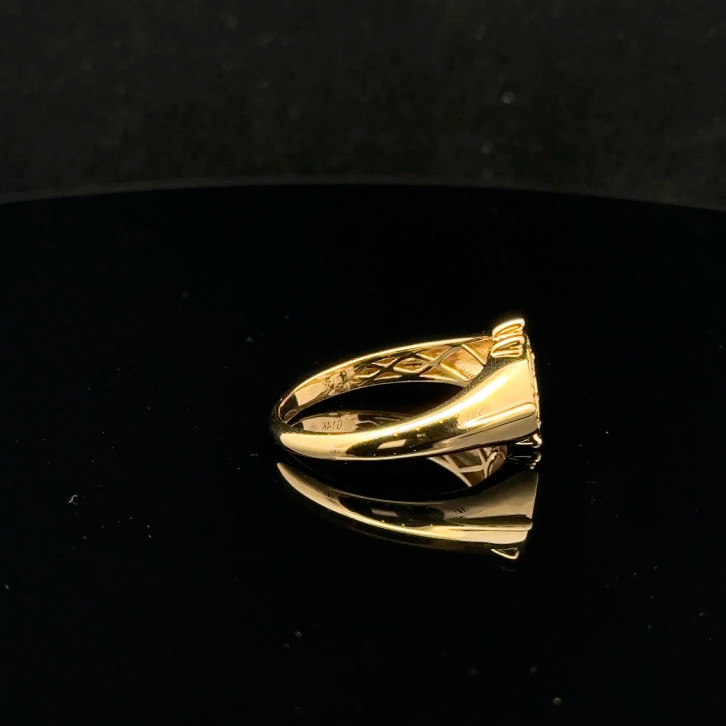 Natural Diamond - 14KY - Khaan Buguivch - 52093Y