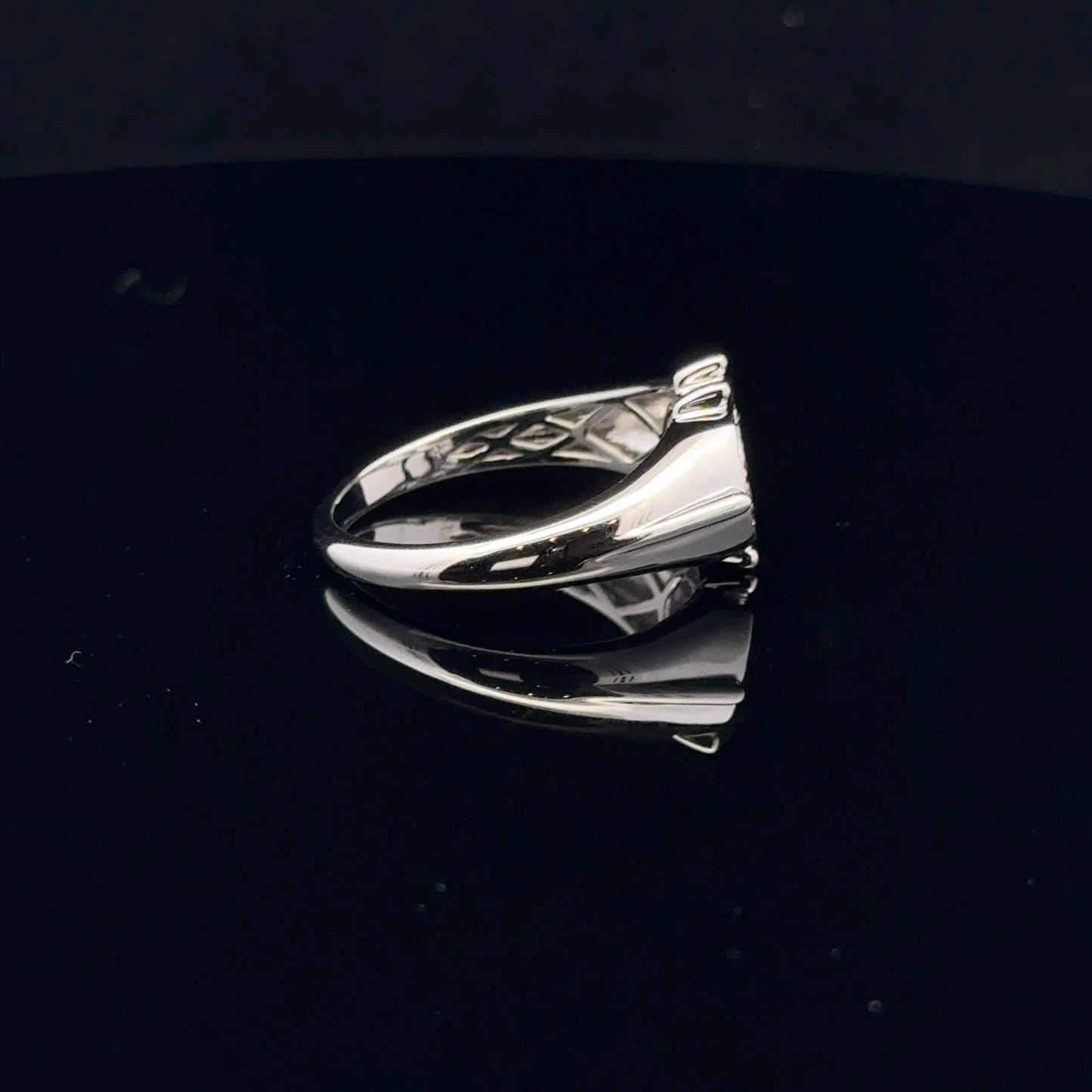 #10 Khaan Buguivch - 14KW - Natural Diamond - 52093W