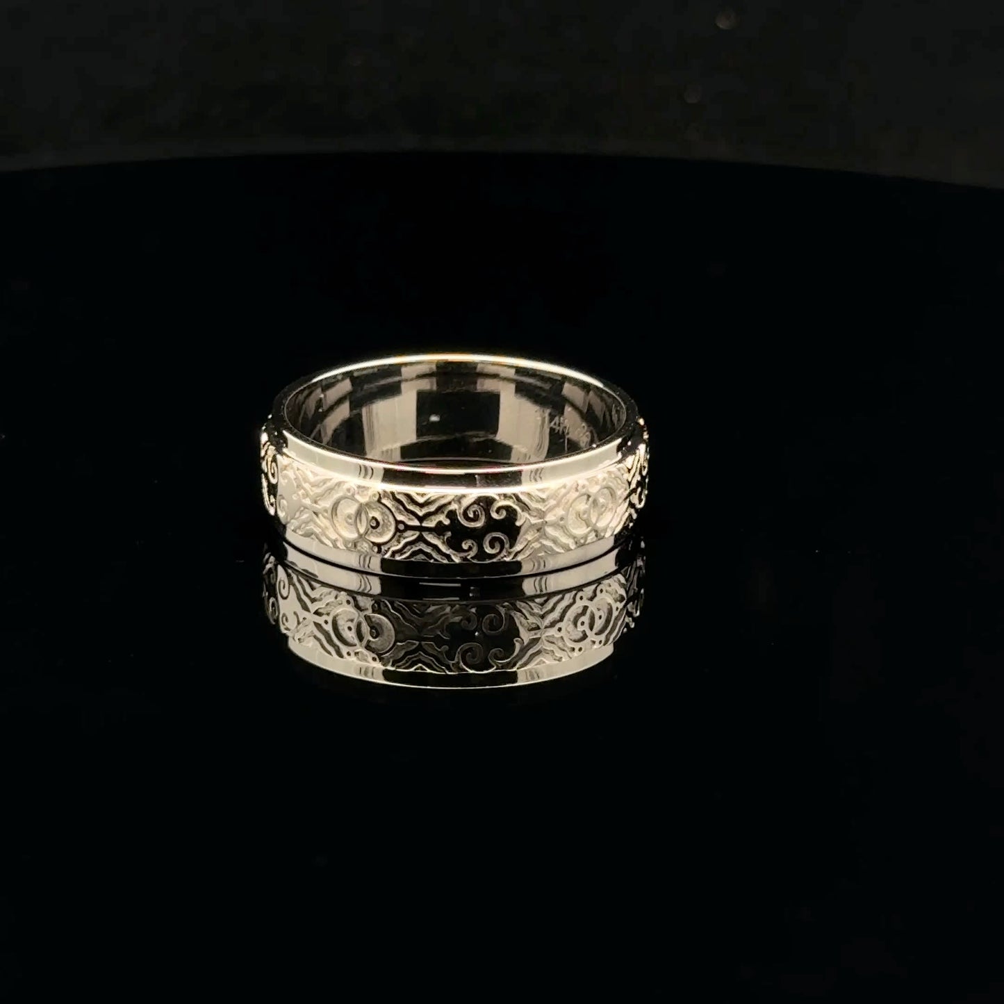 Solid Gold - 14KW - Khaan Buguivch - 52115W