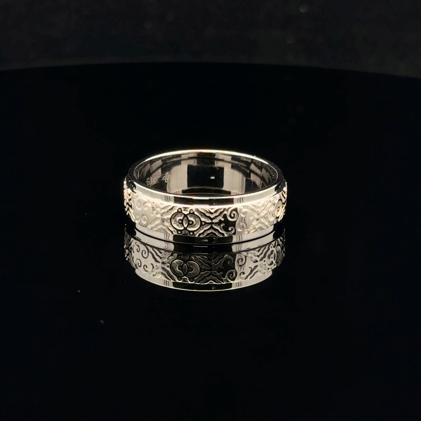 Solid Gold - 14KW - Khaan Buguivch - 52115W