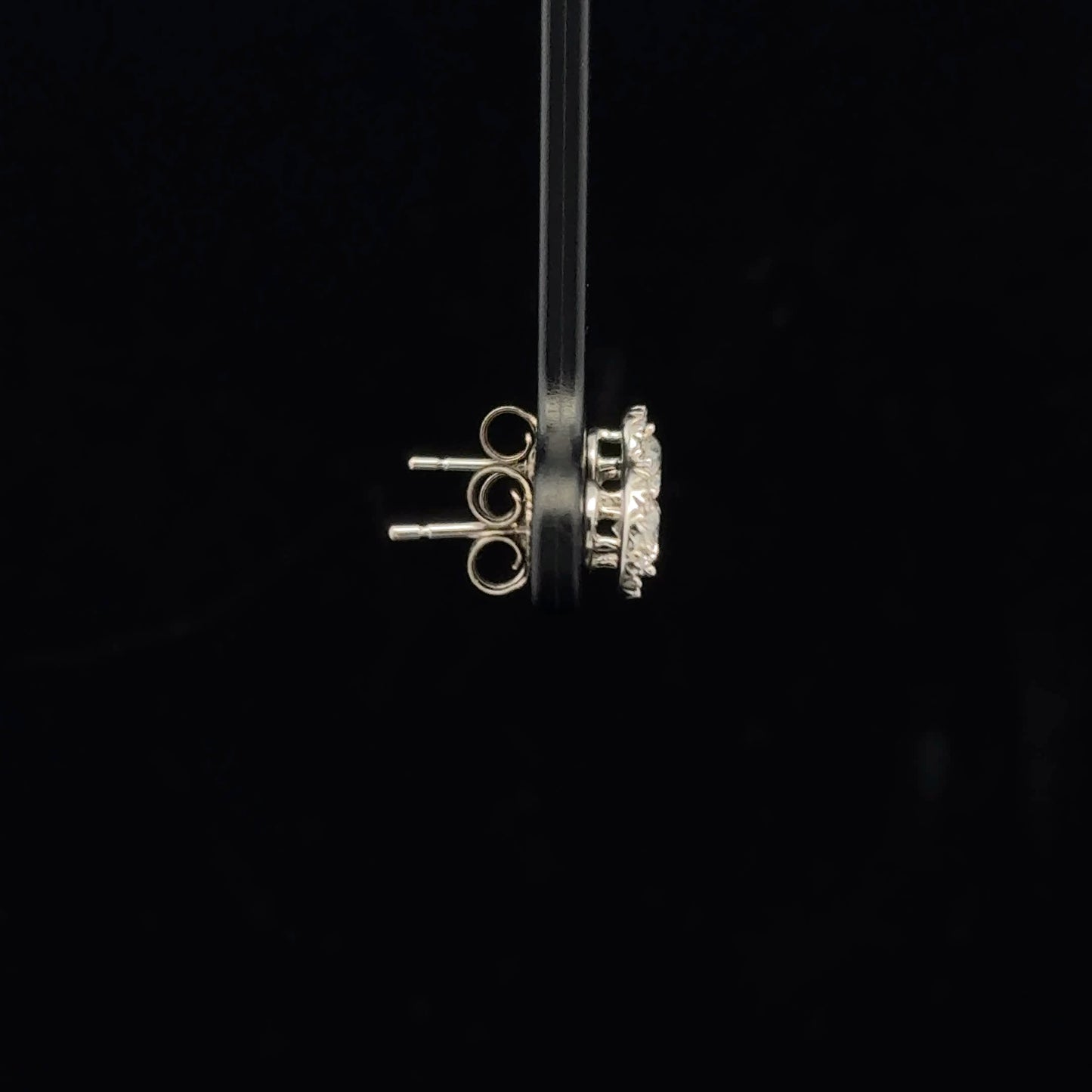 0.40ctw H/I1 Halo Studs - 10KY - Natural Diamond - 53349