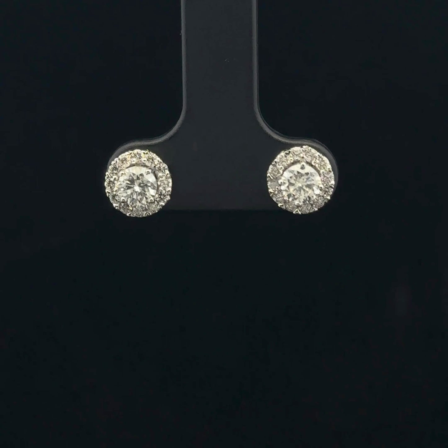 0.75ctw G/SI2 Halo Stud - 10KW - Natural Diamond - 53358