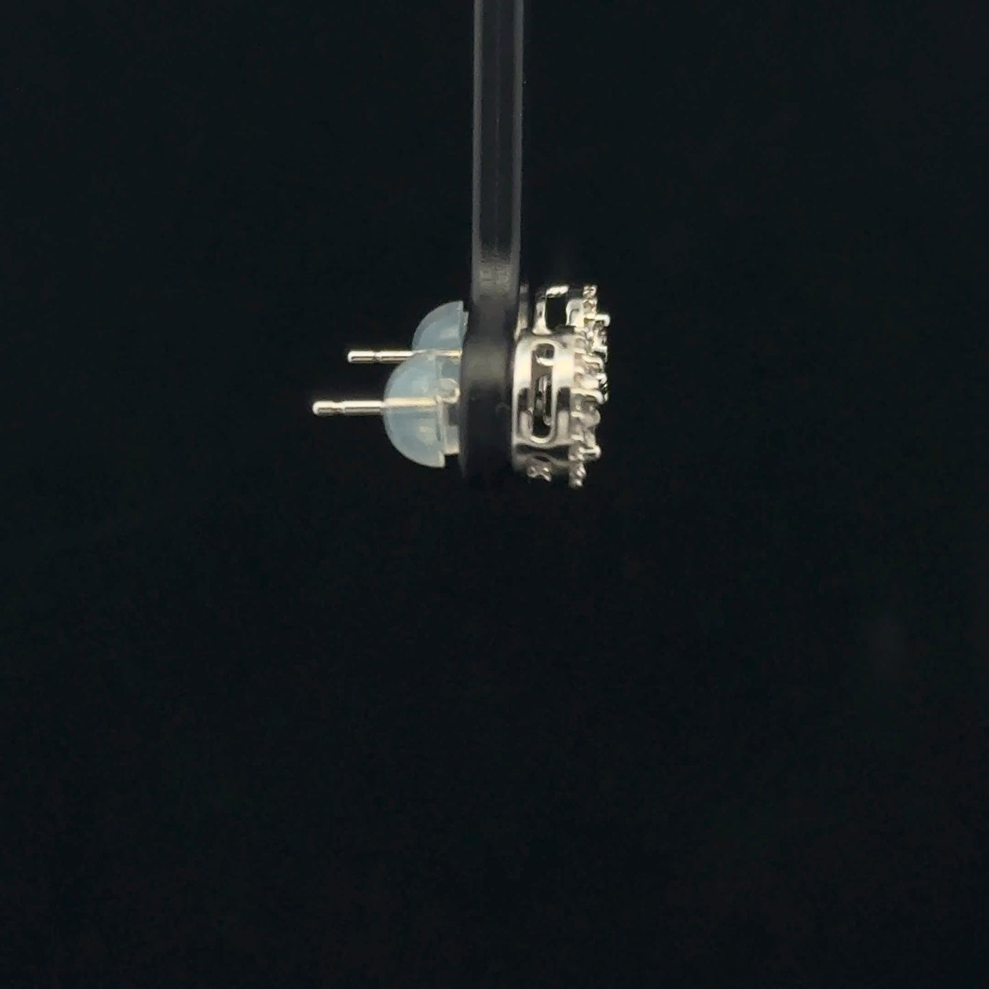 0.25ctw G/SI2 Halo Studs - 10KW - Natural Diamond - 53367