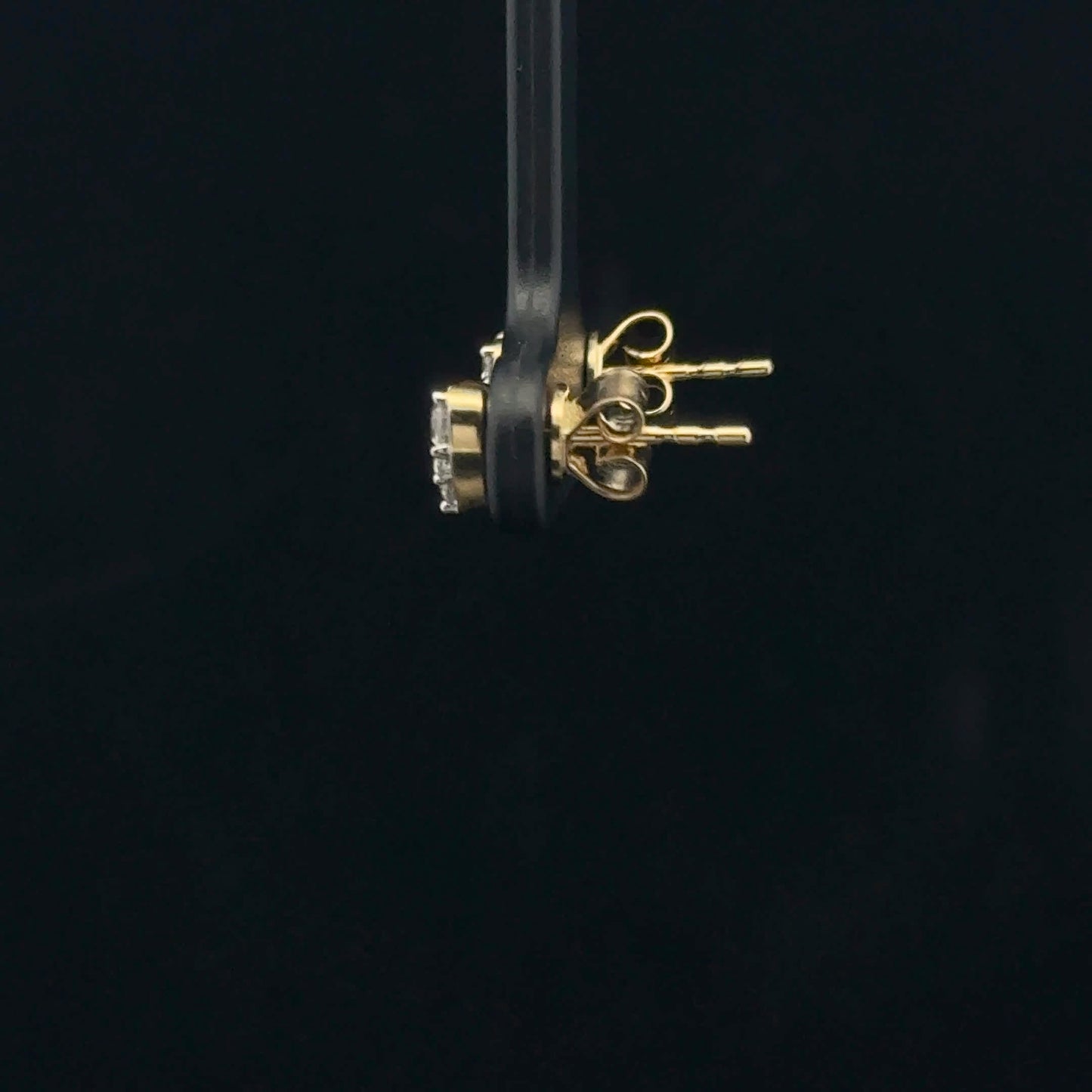 0.37ctw G/SI1 Heart Studs - 14KY - Natural Diamond - 53376