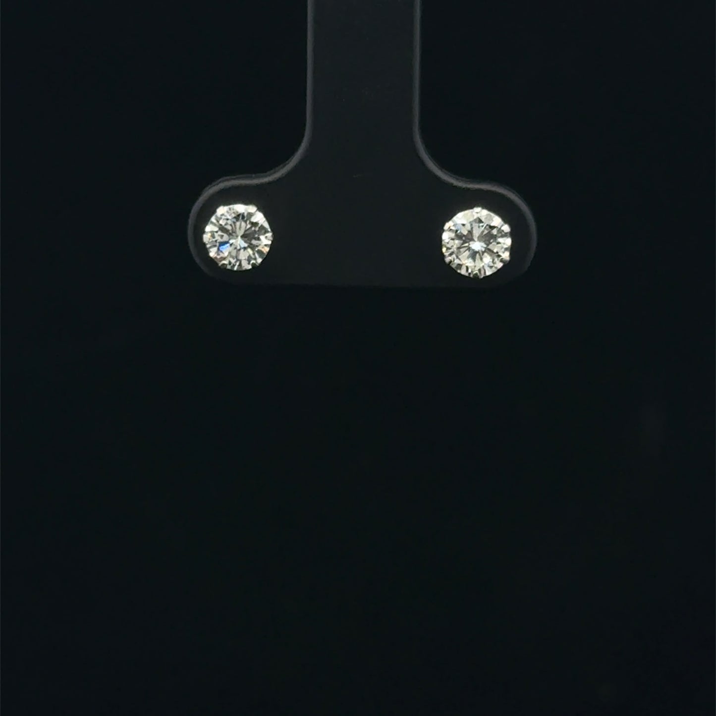0.70ctw F/SI1 Six Prongs - PT900 - Natural Diamond - 53404