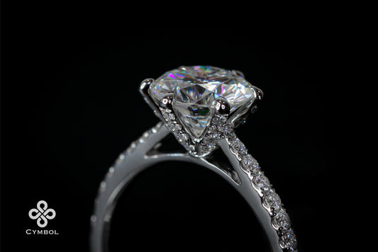 Six prongs - Moissanite - 14KW - 0.30ct. D/VVS1.