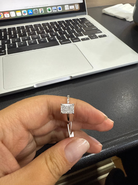 43465 Emerald 2ct #7.25 S925 Cubic Zirconia