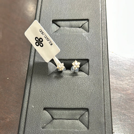Floral stud 0.30ctw H/SI2 18KW - Natural diamond 42050