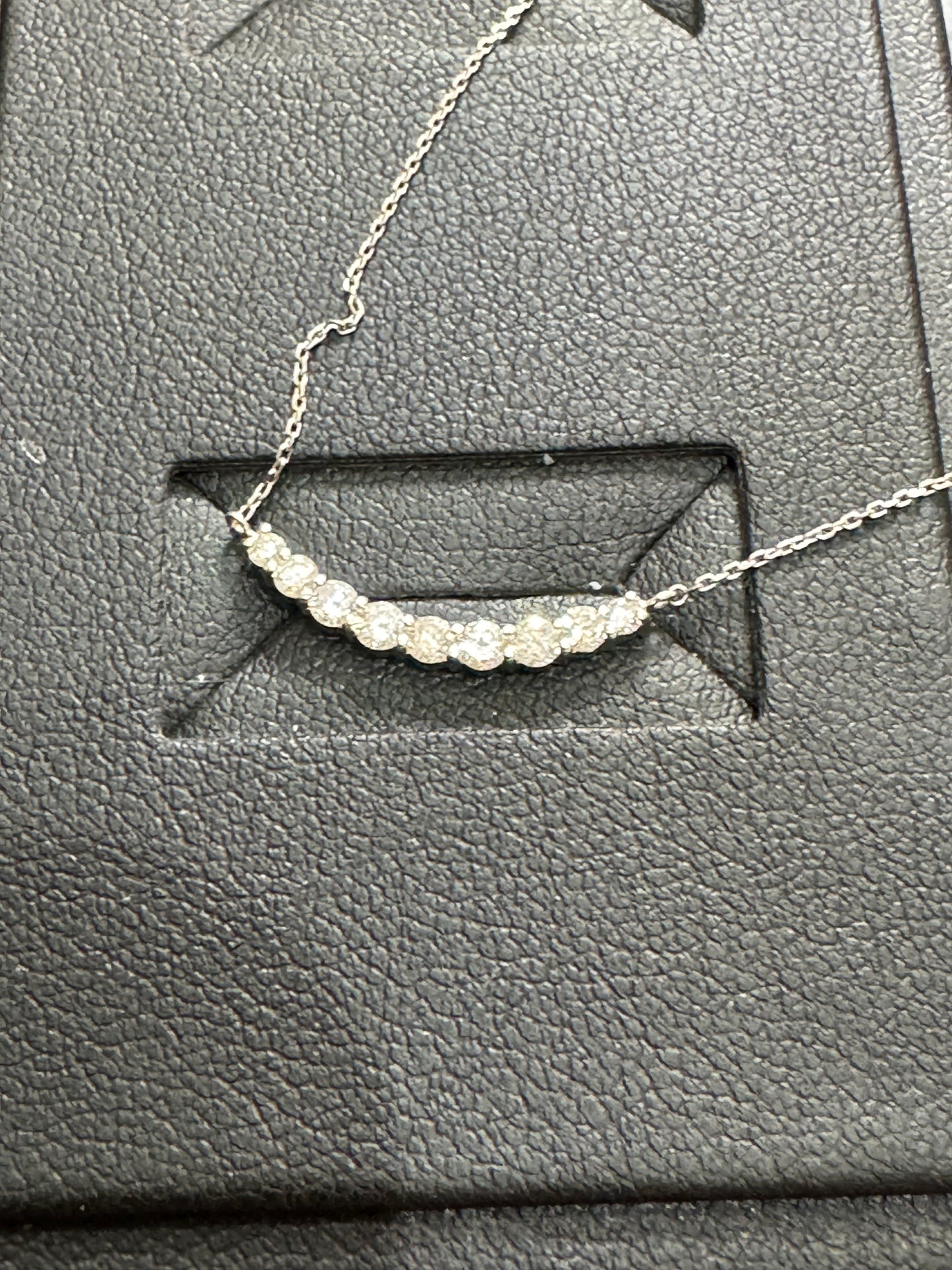 40cm. U necklace 0.34ctw. G/H. SI1. PT900 - Natural Diamond 42053