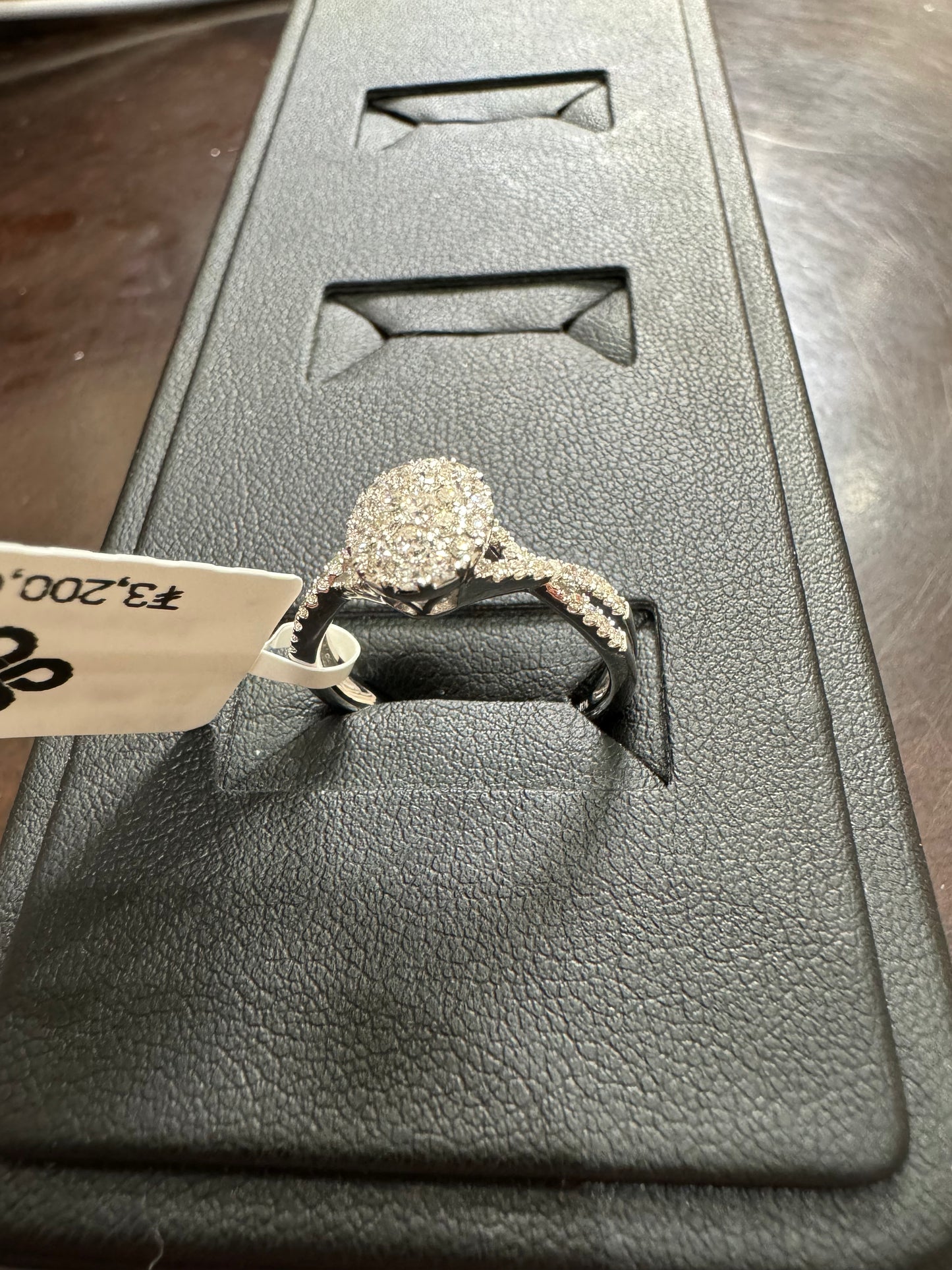 Oval infinity 0.50ctw H/I1 #6.75 10KW - Natural diamond 42045
