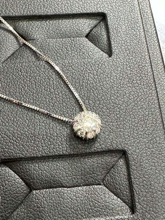 F/SI1. Flower Halo 0.37ctw. 0.25ctr. 14KW - Natural Diamond 42054