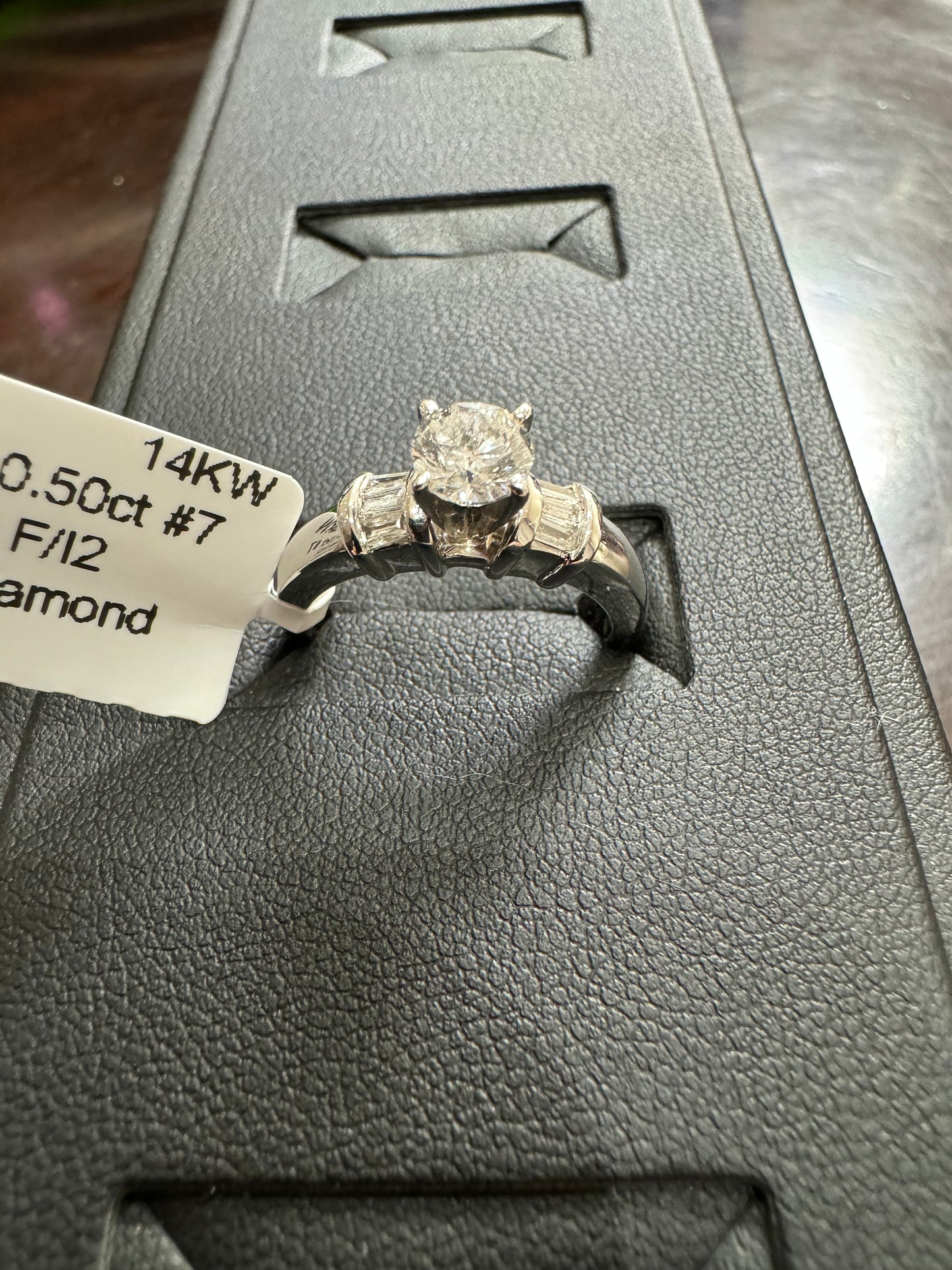 Baguette F/I2 0.75ctw 0.50ct #7 14KW - Natural diamond 42029