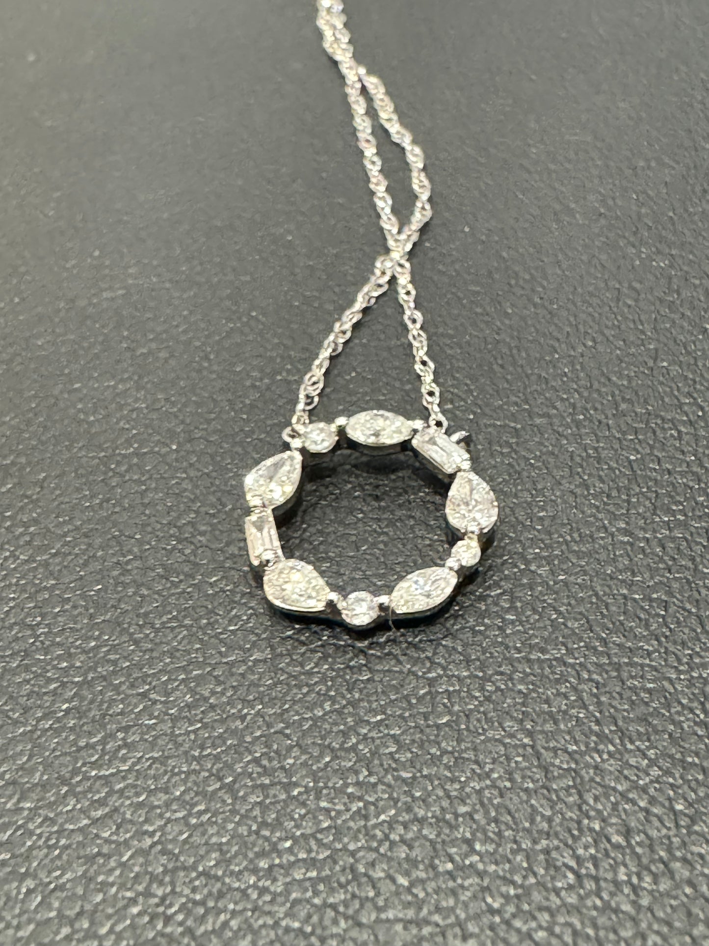 Round multi shape - 0.25ctw 18' G/SI2 - 14KW - Natural Diamond