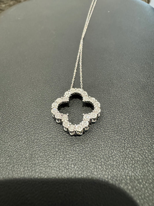 Lucky clover - 0.16ctw 18' H/I1 - 14KW - Natural Diamond