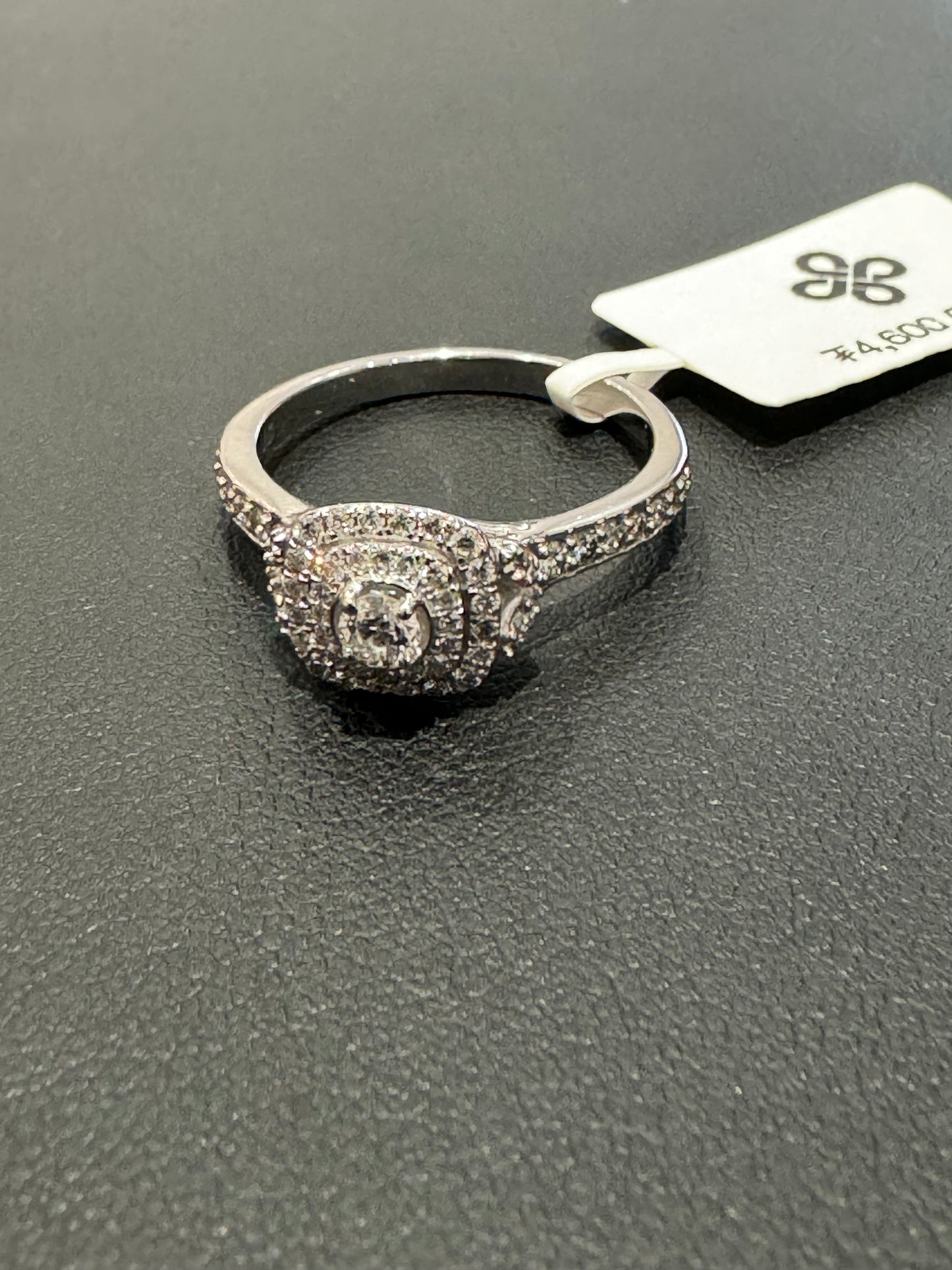 Vera Wang - 0.50ctw G/I #8 - 14KW - Natural Diamond