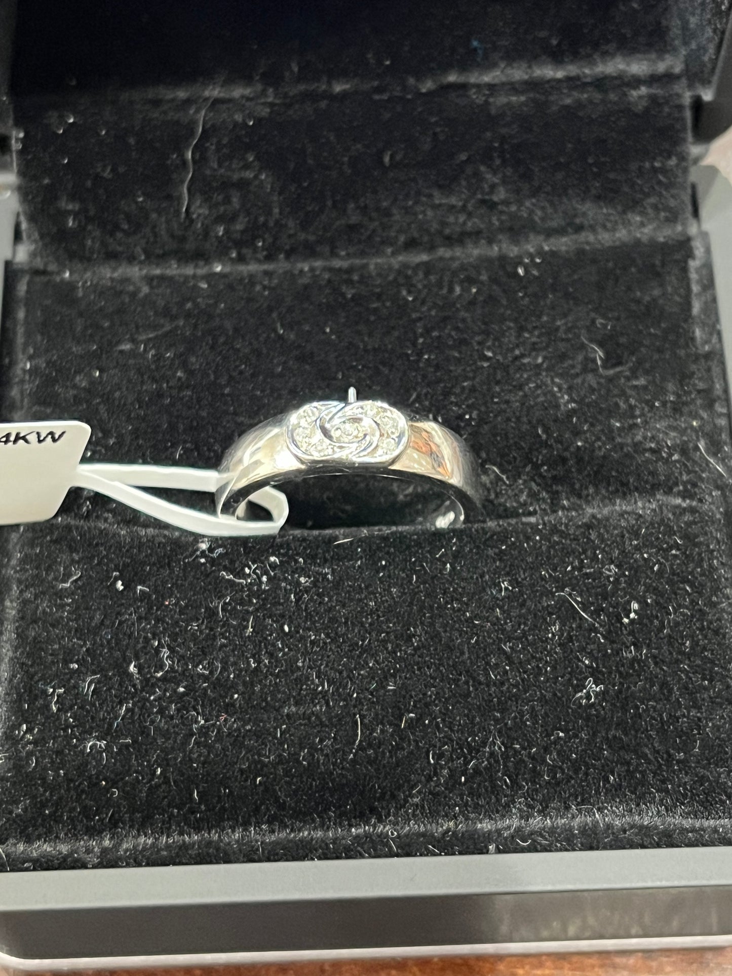 0.05ctw band - 14KW - 0.05ctw G/SI2 #6 - Natural diamond - 34239