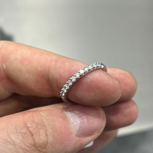 Band - 10KW - 0.25ctw #7 - Natural Diamond - 32059