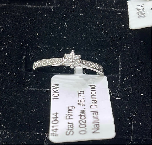 Star Ring 0.02ctw. #7 10KW - 41044