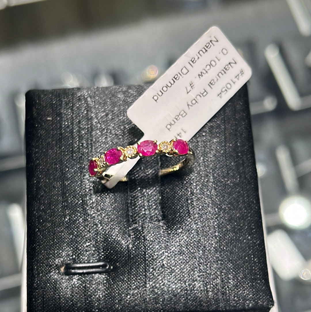 Natural Ruby Band 0.10ctw. #7 14KY - 41054