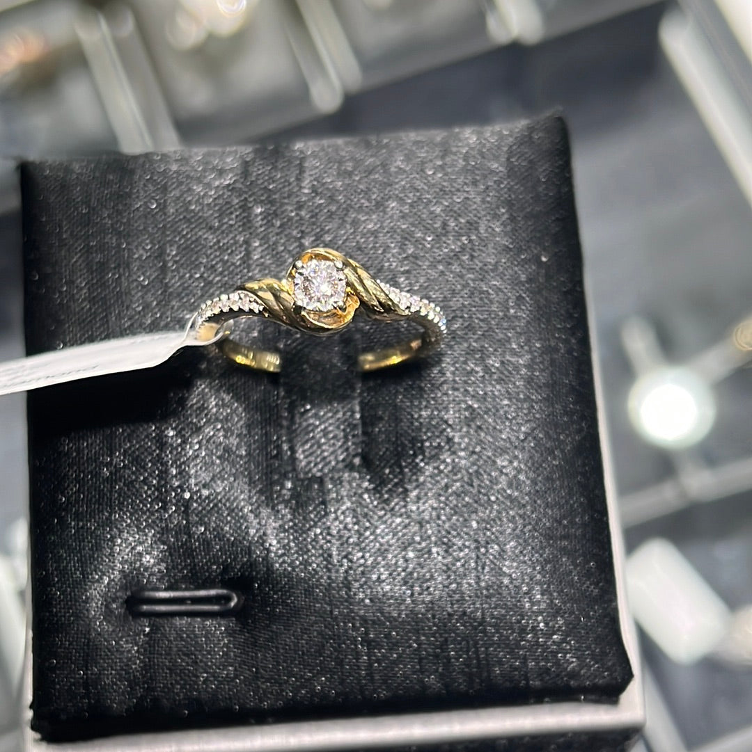 Twist band - 10KY - 0.15ctw #7 - Natural Diamond - 32083
